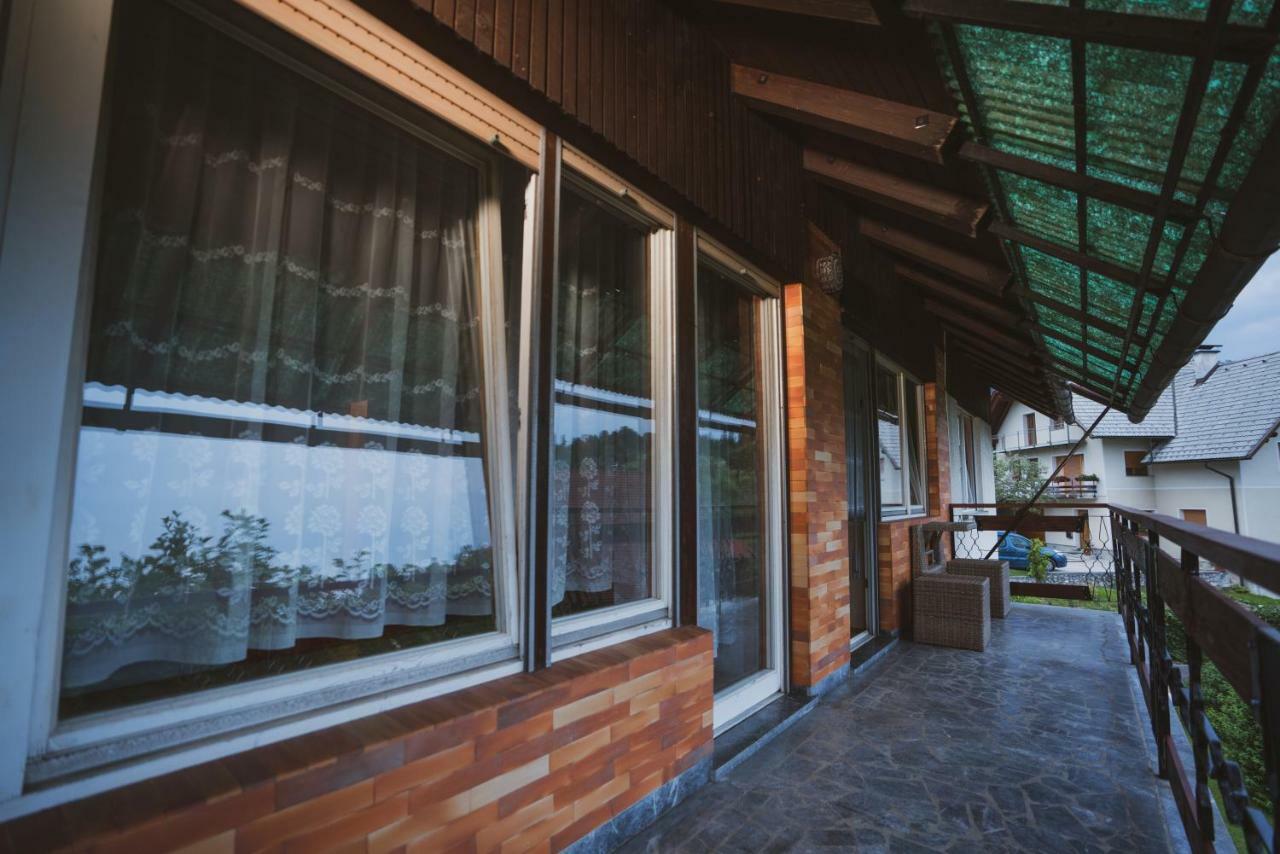 Apartmaji Retro Spodnje Gorje Eksteriør bilde